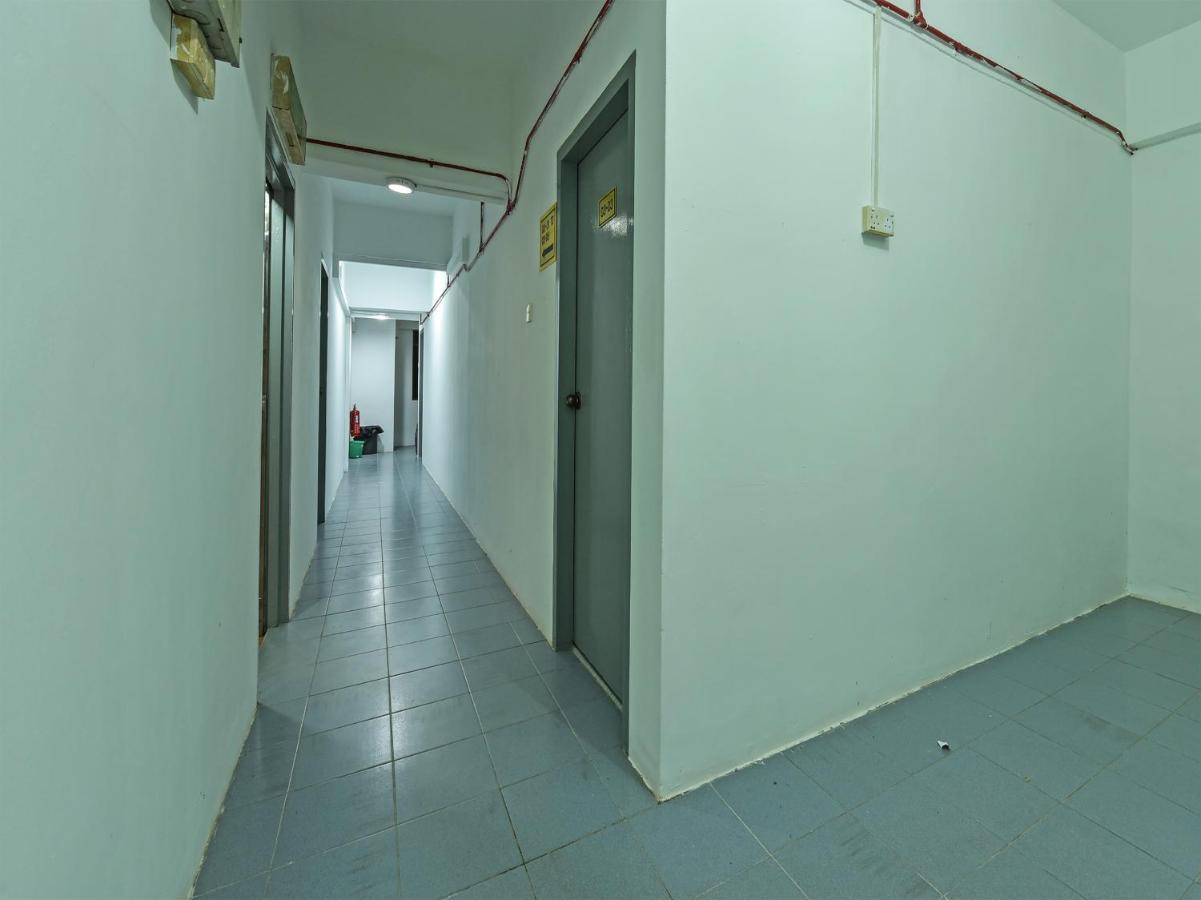 Oyo 90544 M&H Hotel Pengerang Εξωτερικό φωτογραφία
