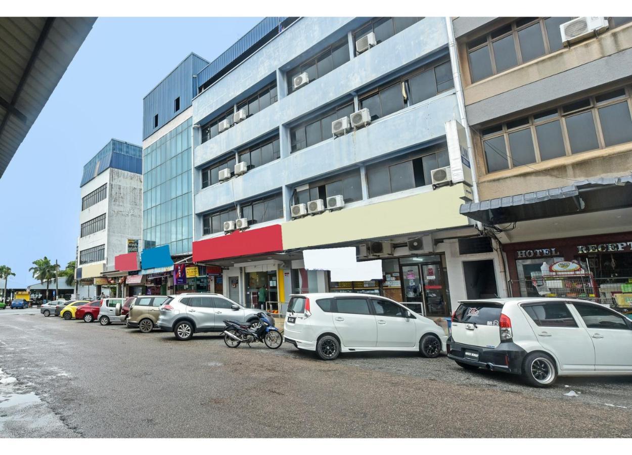 Oyo 90544 M&H Hotel Pengerang Εξωτερικό φωτογραφία